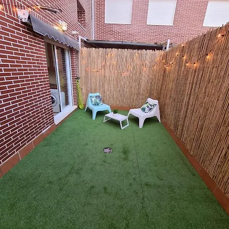 Oasis Oculto Con Jacuzzi Privado - Dos Torres Erebor Apartamento El Burgo de Ebro