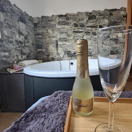 Oasis Oculto Con Jacuzzi Privado - Dos Torres Erebor
